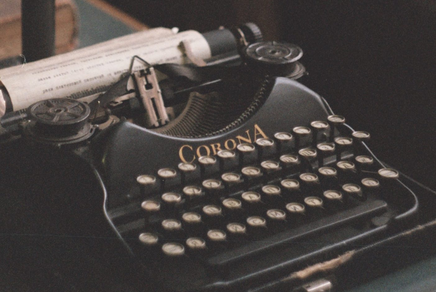 old-fashioned typewriter